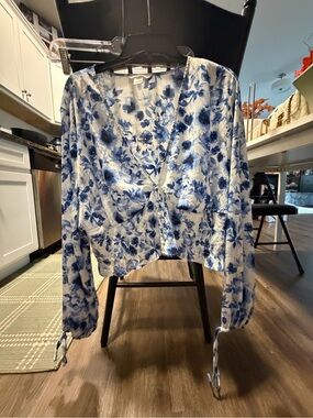 H&M Blue and White Floral Wrap Blouse